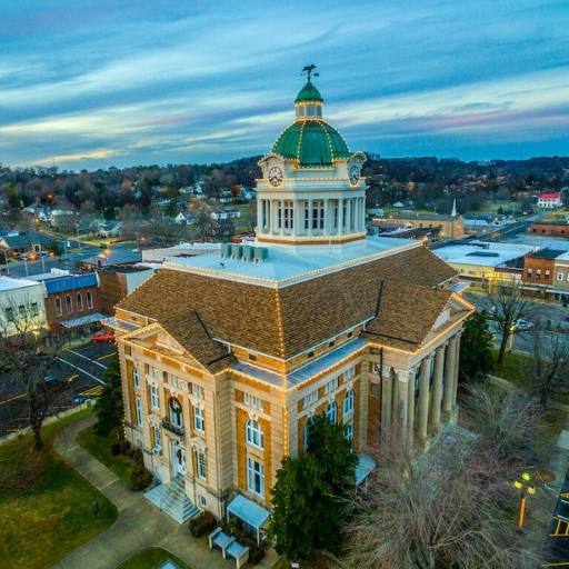photo of aerial view of Historic Giles County Tennessee courthouse